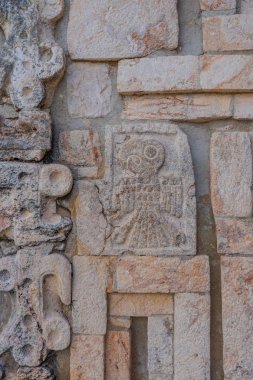 Kumruların evinin bir parçası (Casa de las Palomas). Uxmal, klasik dönemin antik Maya şehri. Seyahat fotoğrafı. Yucatan. Meksika.