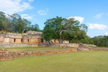 Labna Maya arkeoloji sahasındaki saray. Yucatan. Meksika