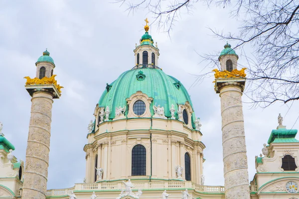 Kościół Karola Karlskirche Barokowy Kościół Znajdujący Się Południowej Stronie Karlsplatz — Zdjęcie stockowe