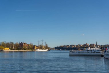 Sodermalm (merkez bölge) manzarası. İsveç 'in Stockholm başkenti. Lakeside Panorama. Seyahat fotoğrafı..