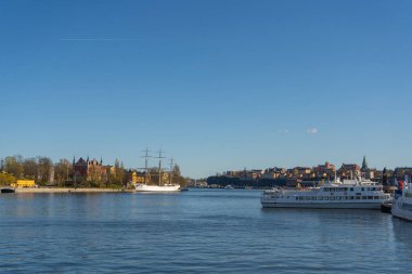 Sodermalm (merkez bölge) manzarası. İsveç 'in Stockholm başkenti. Lakeside Panorama. Seyahat fotoğrafı..