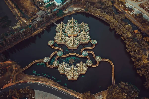 Temples de la ville antique, Muang Boran à Bangkok Thaïlande — Photo