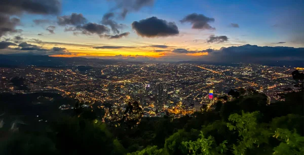 Bogota, Kolombiya 'da Montserrate manzarası