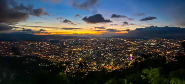 Vista de Montserrate en Bogotá, Colombia — Foto de Stock