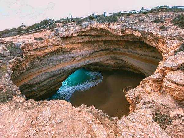 Algarve pobřeží a pláže v Portugalsku — Stock fotografie