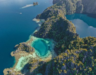 Filipinler, Palawan 'daki İkiz Göl manzarası