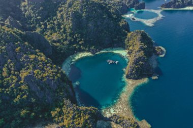 Filipinler, Palawan 'daki İkiz Göl manzarası