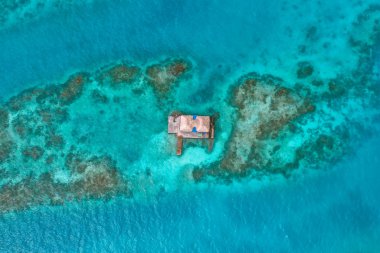 Tintinpan ve Isla Mucura, San Bernardo Adaları, Kolombiya Karayip Sahili