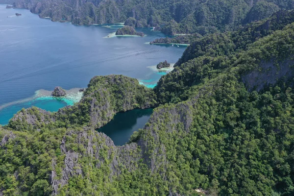 Flygvy över Coron Island i Palawan, Filippinerna — Stockfoto