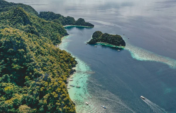 Flygvy över Coron Island i Palawan, Filippinerna — Stockfoto