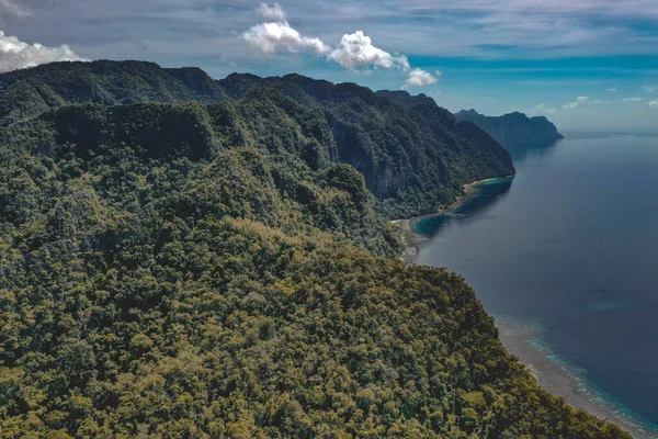 Flygvy över Coron Island i Palawan, Filippinerna — Stockfoto