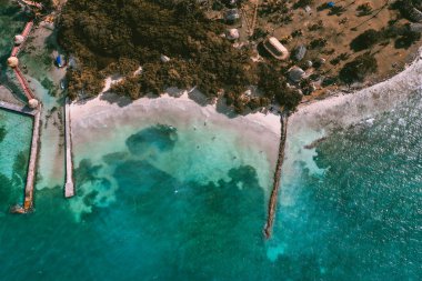 Tintinpan ve Isla Mucura, San Bernardo Adaları, Kolombiya Karayip Sahili