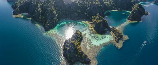 Αεροφωτογραφία της Twin Lagoon στο νησί Coron, Palawan, Φιλιππίνες — Φωτογραφία Αρχείου