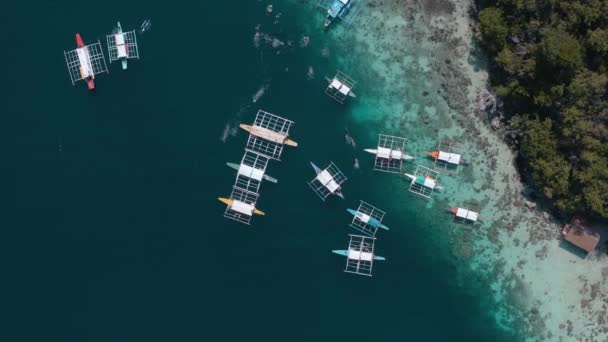 Légifelvételek Coron Island-ben Palawan, Fülöp-szigetek — Stock videók