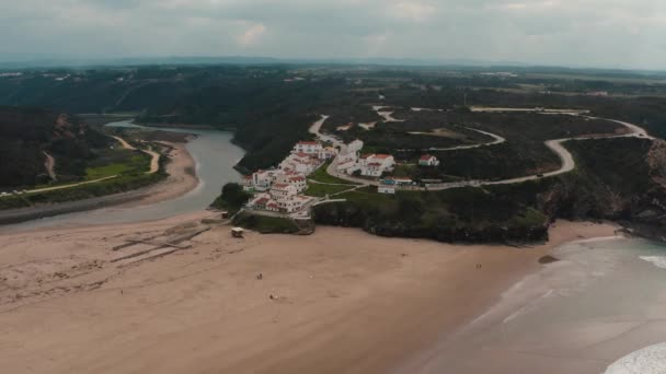 Vista aérea de Odeceixe en Portugal — Vídeos de Stock