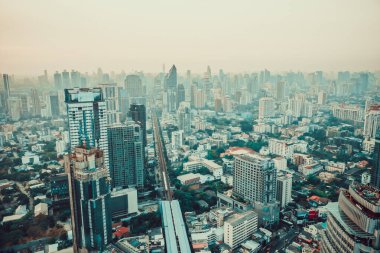 Bangkok Havacılık, Tayland 'ın Sukhumvit ve Thonglor bölgesinin üstünde.