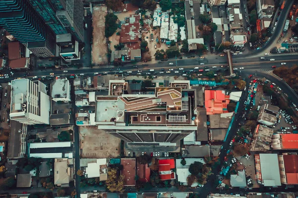 Bangkok Havacılık, Tayland 'ın Ekkamai ilçesinin üstünde.