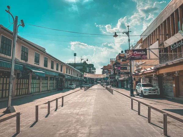 Bangkok, Tayland 'daki Coronavirus tecrit karantinası sırasında boş Khao San Road manzarası — Stok fotoğraf