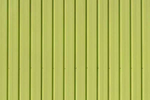 Зеленая вертикальная пластиковая панель — стоковое фото