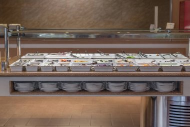 Herşey dahil restoranında yemekler