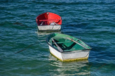 Demirleyen ahşap balıkçı teknesi