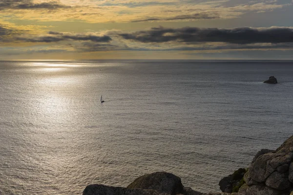 Okyanusun üzerinde gün batımı