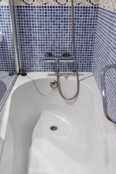 Vana Nebo Sprcha Koupelně — Stock fotografie