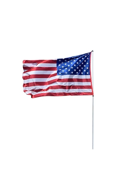 Beyaz arka planda izole edilmiş rüzgarda dalgalanan Amerikan bayrağı — Stok fotoğraf
