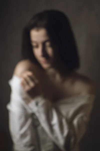 Retrato Una Hermosa Modelo Una Camisa Blanca Delicada Parte Femenina —  Fotos de Stock