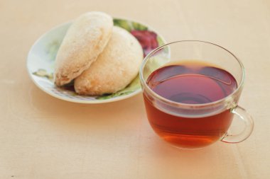 çay tablo yakın çekim çerezleri ile