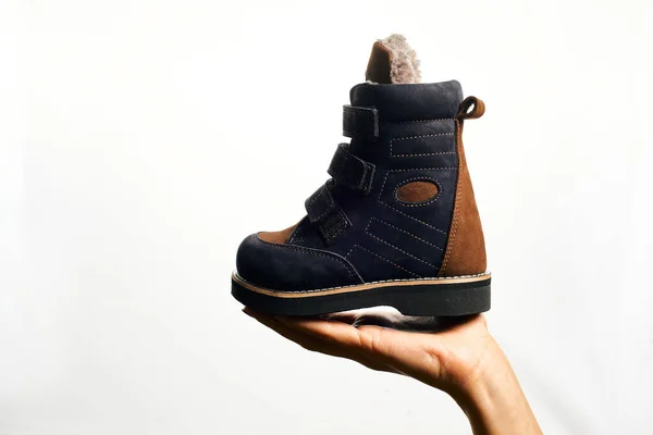 Orthopedic footwear. Winter footwear. Orthopedic baby shoes. — Stock Photo, Image