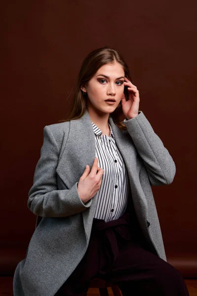 Independent Young Woman Posing Photostudio Gorgeous Young Female Classic Suit — Stock Photo, Image