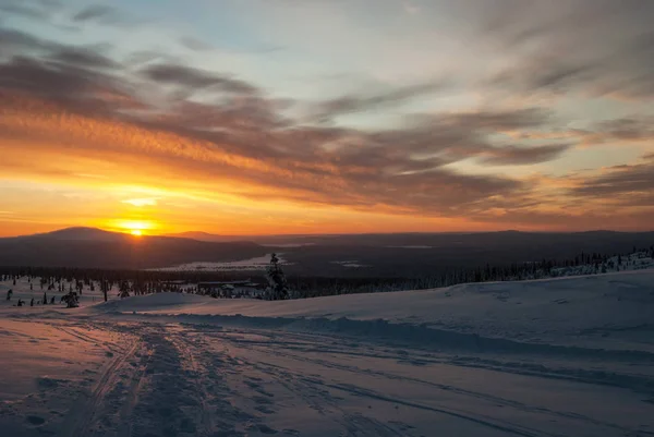 Winterlandschap in finland — Stockfoto