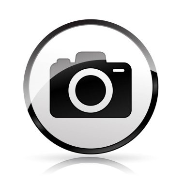 Beyaz arkaplanda kamera simgesi