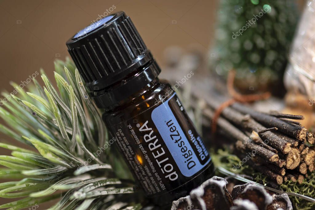 Marca Doterra oli essenziali di alta qualità . — Foto Editoriale Stock ©  matusskaaaaa #342389778