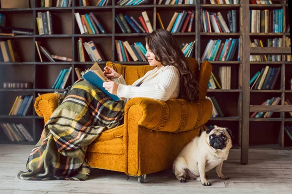 Mundo de literatura interessante — Fotografia de Stock