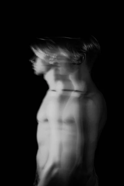 Moody Nudo Torso Sportivo Uomo Lunga Esposizione Foto Artistica Guardando — Foto Stock