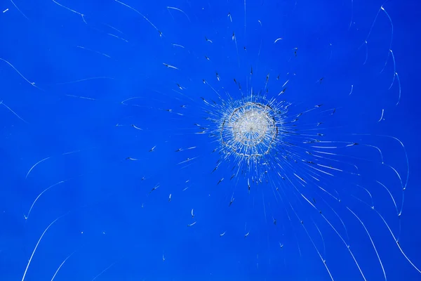 Σπασμένο Γυαλί Μπλε Φόντο Παράθυρο Είναι Σπασμένο Από Βάνδαλους Κατεστραμμένο — Φωτογραφία Αρχείου