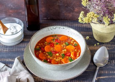 Havuçlu ve biberli mercimek çorbası. Yemek tarifleri. Alman mutfağı..