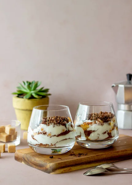 Dessert Italiano Tiramisù Bicchiere Cucina Nazionale Ricetta Tradizionale — Foto Stock