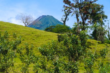 Arenal volkanı Kosta Rika 'da görüldü.