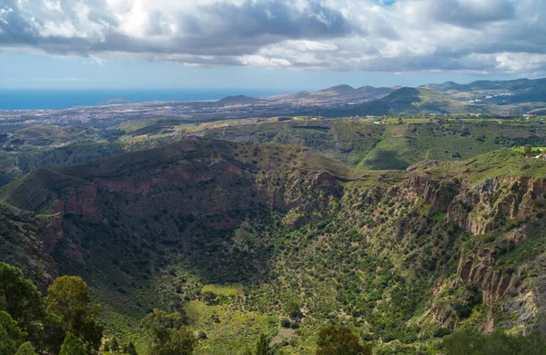 Gran Canaria 'daki Caldera de Bandama zirvesi