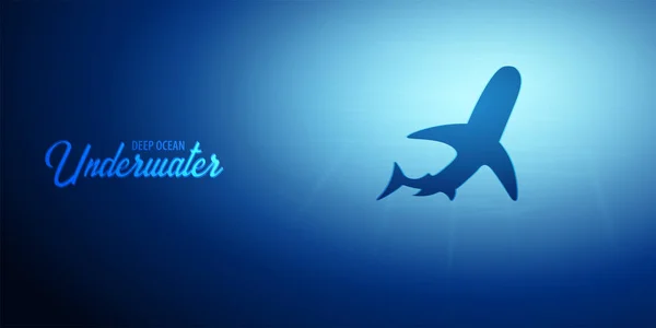 Podwodne tło z promieni słonecznych i sylwetkę rekina. Deep Ocean transparent. Ilustracja wektorowa kolor. — Wektor stockowy