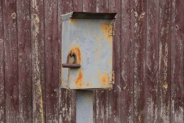 Gray Iron Electric Box Rust Padlock Brown Wooden Wall — Stock Photo, Image