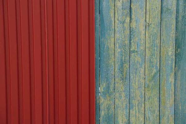 Texture Colorée Mur Métallique Rouge Des Planches Bois Effilochées Dans — Photo