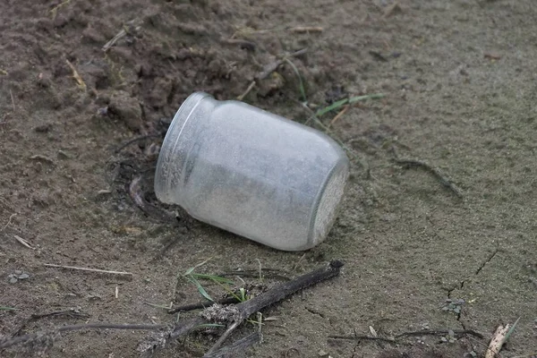 Pot Vide Verre Blanc Trouve Sur Sol Gris Dans Rue — Photo