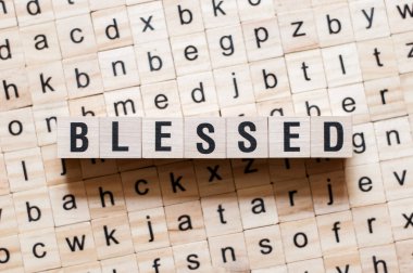 Kutsanmış kelime kavramı