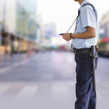 Profesyonel güvenlik görevlisi açık 