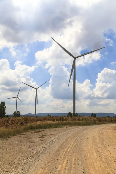 Odnawialnych źródeł energii wiatrowej turbiny — Zdjęcie stockowe