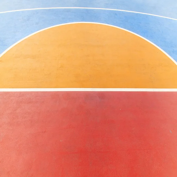 Outdoor basketball court — Stock Photo, Image